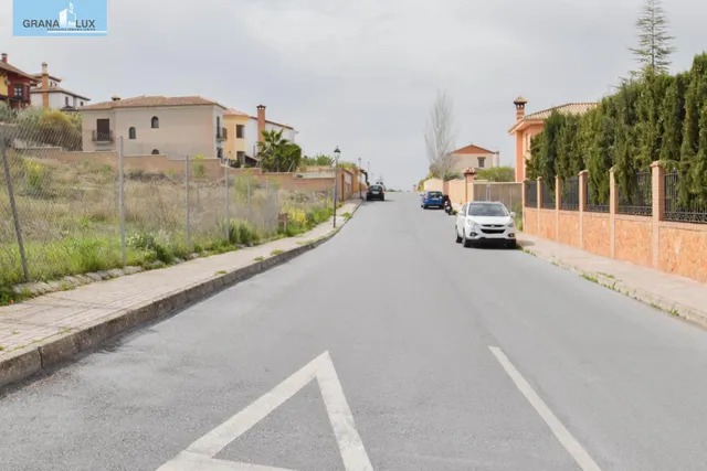 PARCELA EDIFICABLE EN EL BARRIO DE MONACHIL — 16