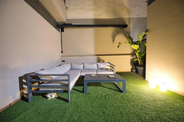 Ático con gran terraza y solárium privado en el corazón de Alicante — 46