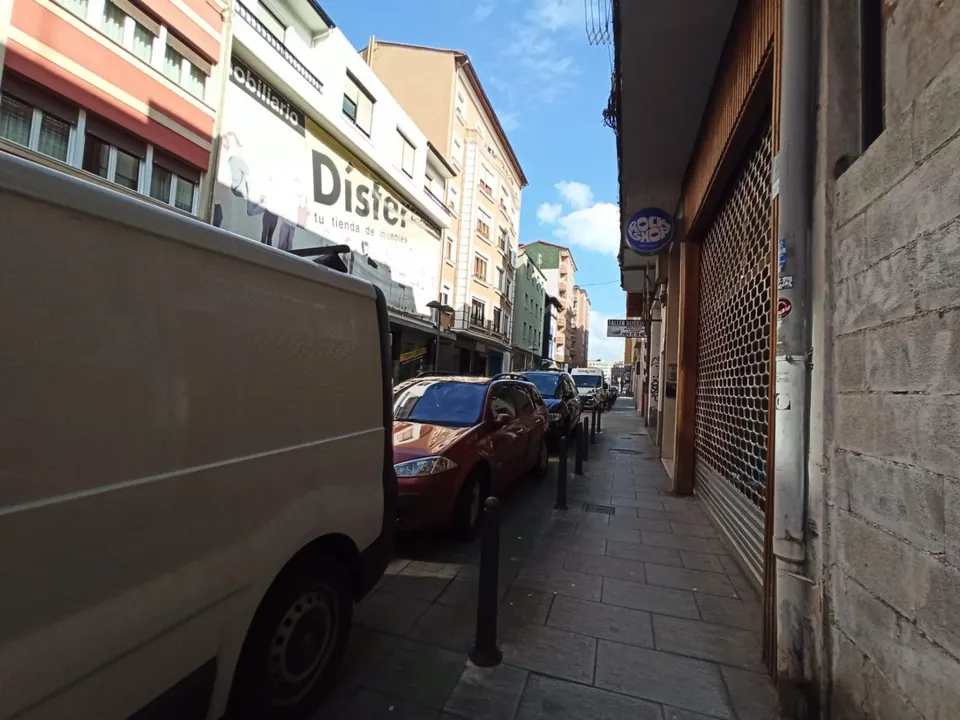 Local diáfano en zona de Cuatro Caminos