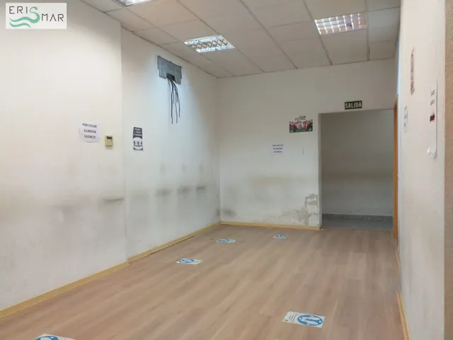 LOCAL COMERCIAL EN ALQUILER Y VENTA EN NAVALCARNERO — 18