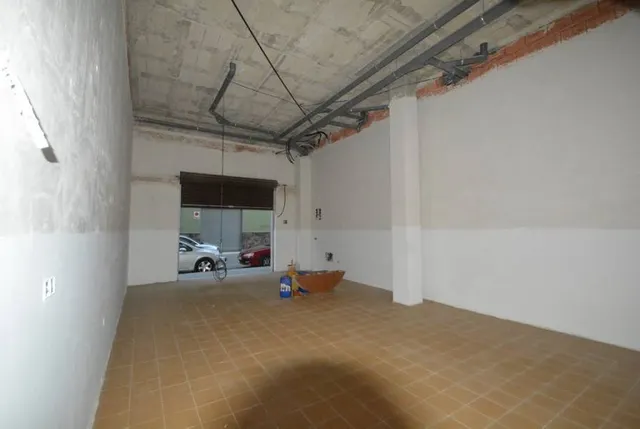Locales comerciales en alquiler — 2