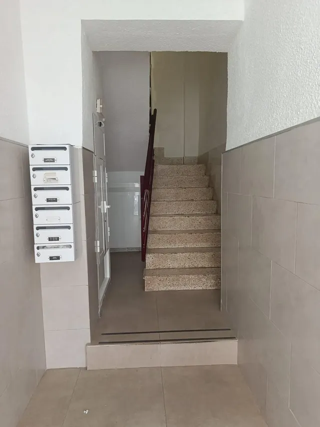 PISO ZONA PLAZA APARADORA — 14