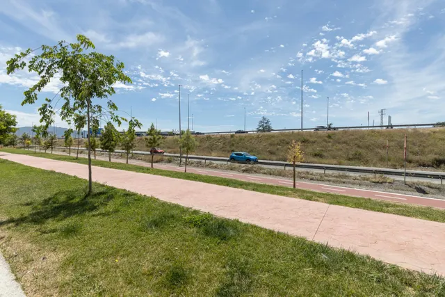 Plaza de garaje en urbanización privada pts — 16