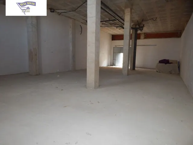 LOCAL COMERCIAL EN ALQUILER — 14