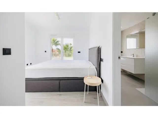 Villa 4 habitaciones 350m² en venta - Pueblo — 41