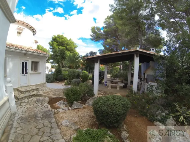 Casa-Chalet en Venta en Alicante Alicante — 28