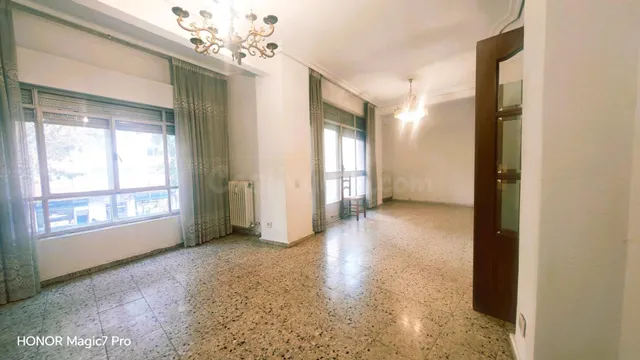 VENTA DE PISO EN ZAMORA ZONA TRES CRUCES, 4 DORMITORIOS, 2 B