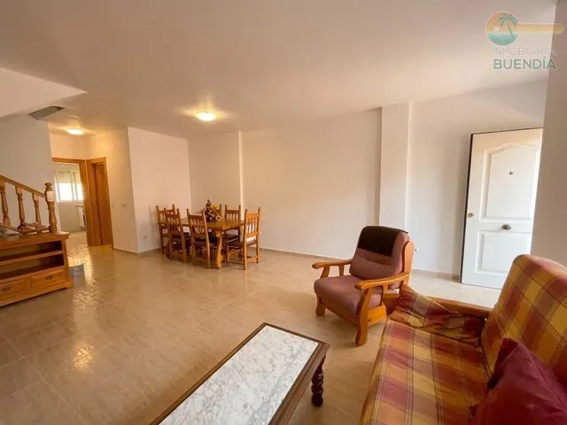 Triplex en bahia con amplias terrazas y plaza de parking — 8