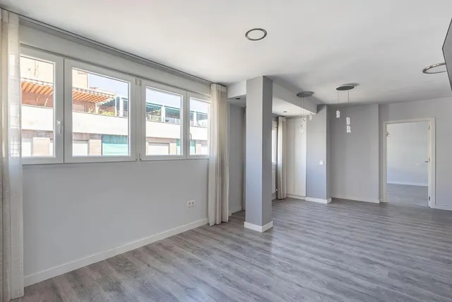 Piso reformado con terraza en Obispo Hurtado — 7