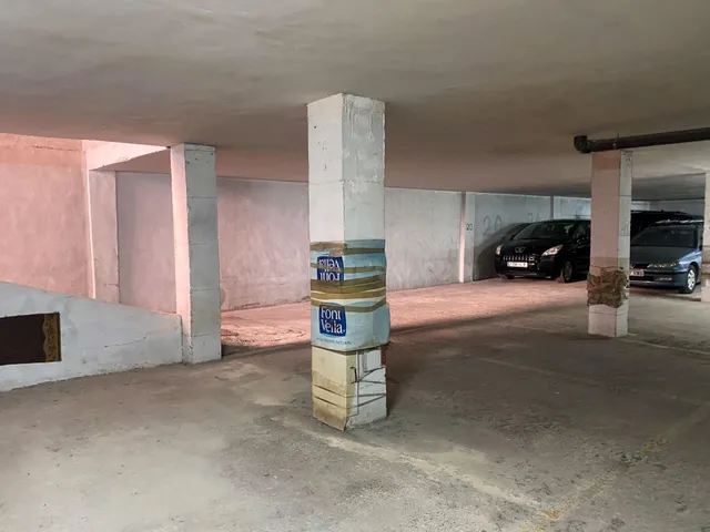 Garaje en Av. Juan XXIII — 2