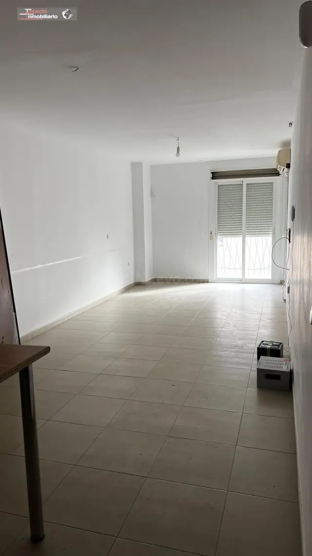 Amplio y luminoso piso en Vera Pueblo - foto 4