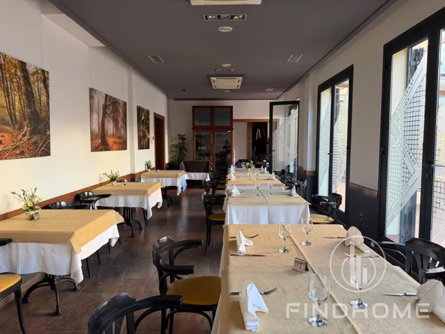Negocio 303m² en alquiler - Centro — 21