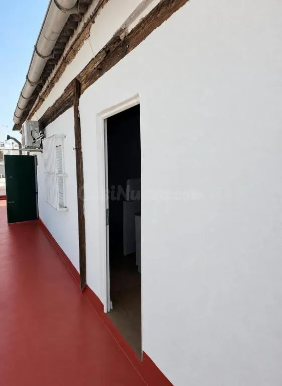 Estudio completamente reformado en el corazón de Sevilla!!! — 8