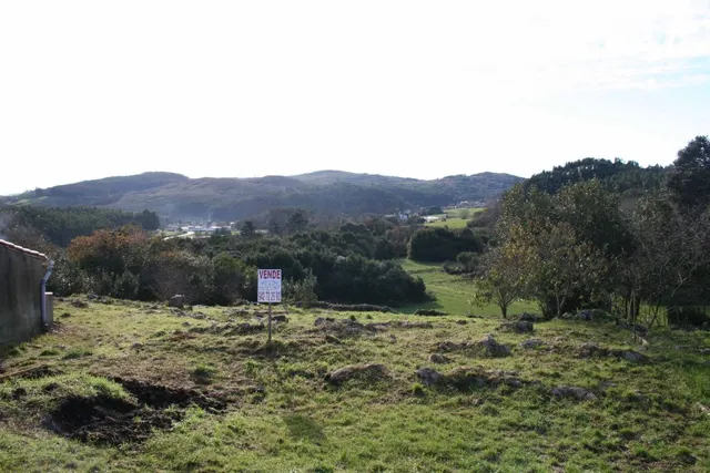 TERRENO EN LIANDRES — 3