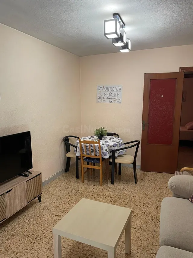 Piso 3 habitaciones en alquiler - Salesas - foto 2