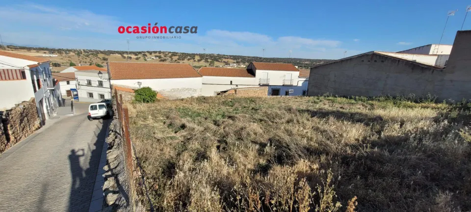 SOLAR EN VENTA EN PEDROCHE