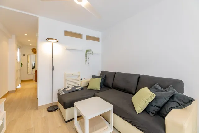 Apartamento reformado de un dormitorio en primera línea de playa en El Perellonet — 22