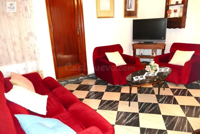 CASA CON GRAN GARAJE EN SON AMONDA - foto 2