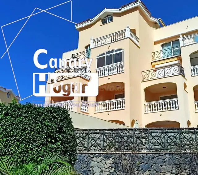 VENTA!!! ÁTICO DE LUJO DE 3 DORMITORIOS EN LOS CRISTIANOS EN - foto 2
