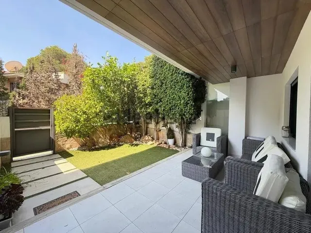 Apartamento con Parcela Privada en Campoamor