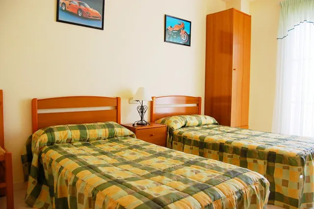 Chalet de 120 m2 con 4 habitaciones dobles y piscina — 14