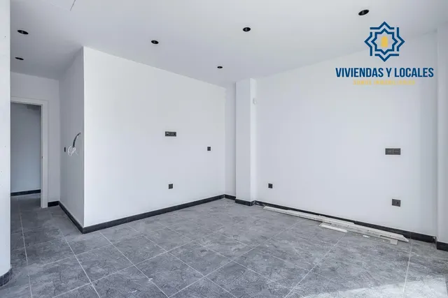 Edificio de nueva construcción en Churriana — 15