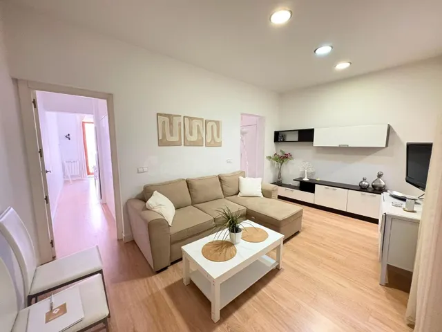 Piso 2 habitaciones 73m² en venta - Embajadores - foto 3