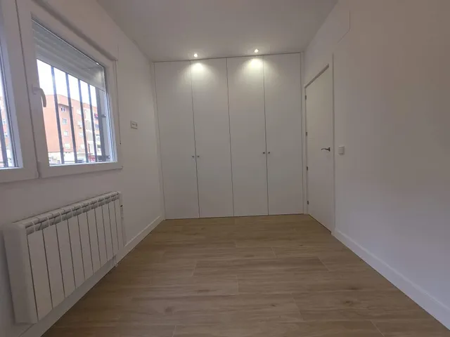 Acogedor Piso en Coslada, Ideal para Entrar a Vivir por €203.500 — 10