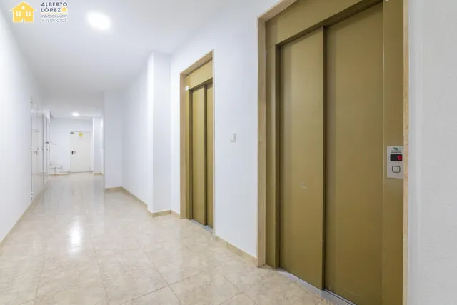 Vivienda con terraza , vistas despejadas, privacidad y orientación a medio día — 34