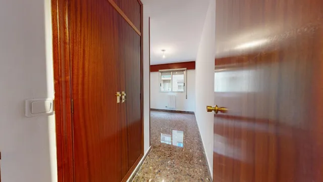 Piso con garaje y trastero parque Miraflores — 15