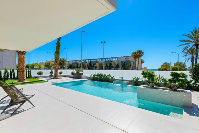 Villa cerca de la playa de segunda mano en la Dehesa de Camp - foto 4