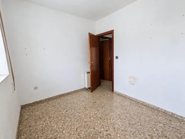 Piso de 3 dormitorios con balcón en Santa Fe – Activo bancario sin honorarios para el comprador”. — 7