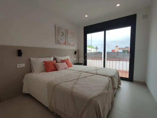 Apartamentos de obra nueva en Serena Golf-Los Alcázares -Mur - foto 2