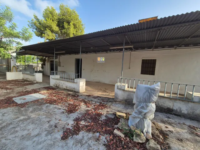 CASA EN EL CAMPO CERCA DEL PUEBLO — 32