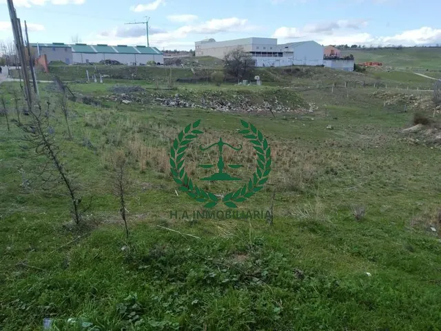 SUELO URBANO EL MOLAR   SUPERFICIE: 1.296,00 m2        PVP. 185.000 € — 10
