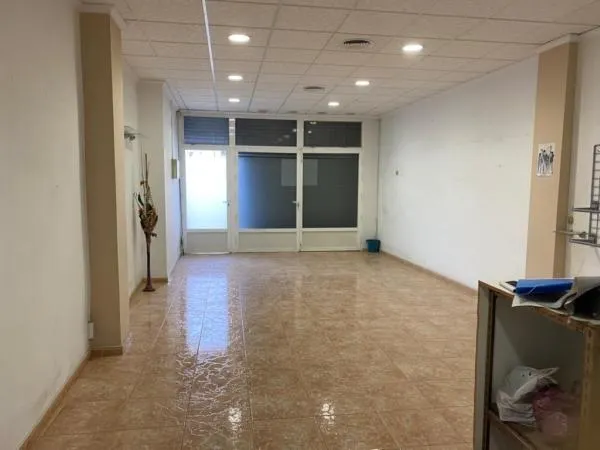 Excepcional local comercial
