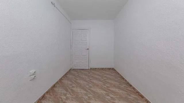 PISO EN VENTA CON INQUILINO C/ PEDRO ANTONIO DE ALARCON - BADALONA — 9