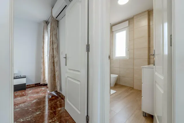 Encantadora Casa Reformada en Ogijares con Vistas y Espacios para Disfrutar — 28
