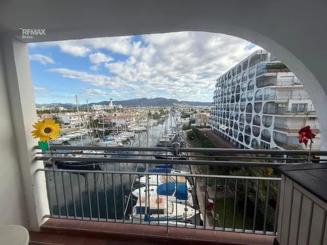Empuriabrava | Dúplex a 50 m de la playa con vistas al mar,  - foto 2