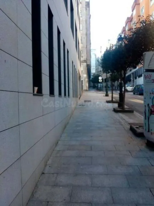 Local en pleno centro de vigo SOLO VALIDO PARA ALMACÉN - foto 2