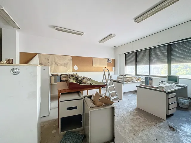 Local comercial 898m² en venta - Costa Del Sol — 18