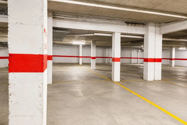 AMPLIO PISO EN VENTA EN CALLE MOLINO DE VIENTO, FUENGIROLA — 12