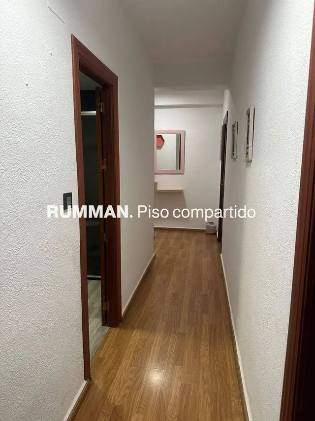 EST / TRAB. Piso de TRES dormitorios, zona Jardines del Triunfo — 9
