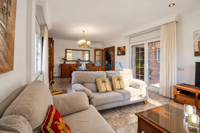 CASA INDEPENDIENTE DE 4 habitaciones — 6