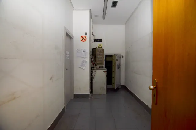 Urbis te ofrece un local en alquiler en zona Centro, Salamanca. — 27