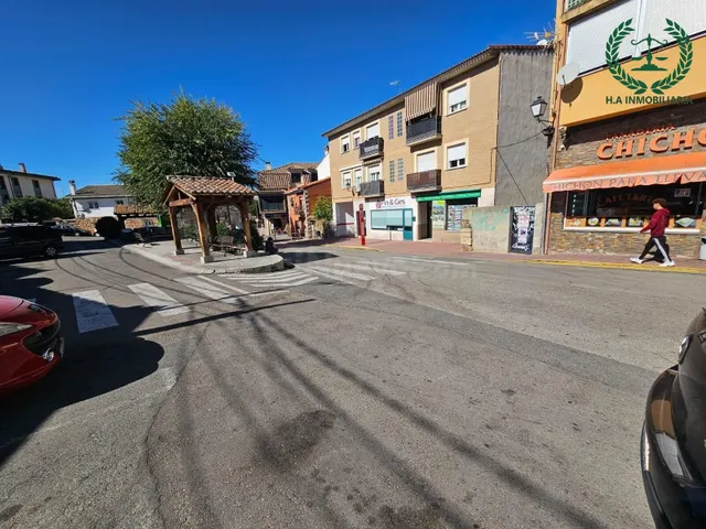 ¡SE ALQUILA PLAZA DE GARAJE! 🚗✨