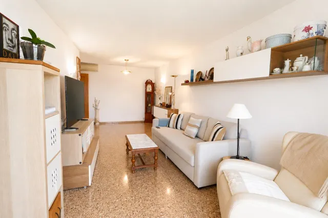 Amplio apartamento con terraza a 400 m de la playa de Santa Ponsa — 6