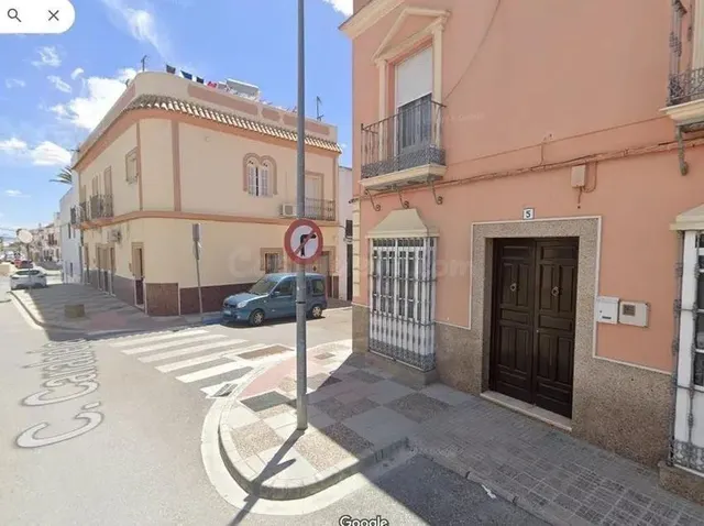 SE VENDE PISO OKUPADO EN C/ CARABELA,5 Lebrija (Sevilla) - foto 2