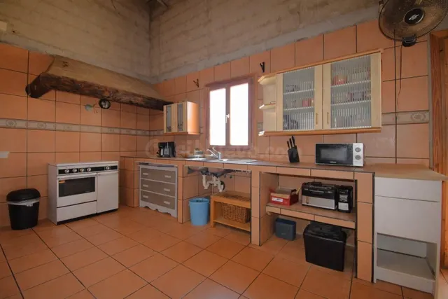 Finca rústica con vivienda en Muro - foto 4