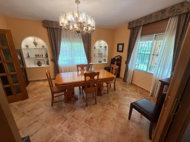 Chalet independiente en Santa Maria de Trassierra — 39